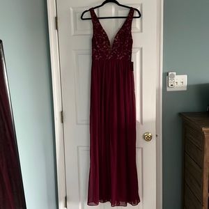 Lulus, size small, burgundy maxi dress